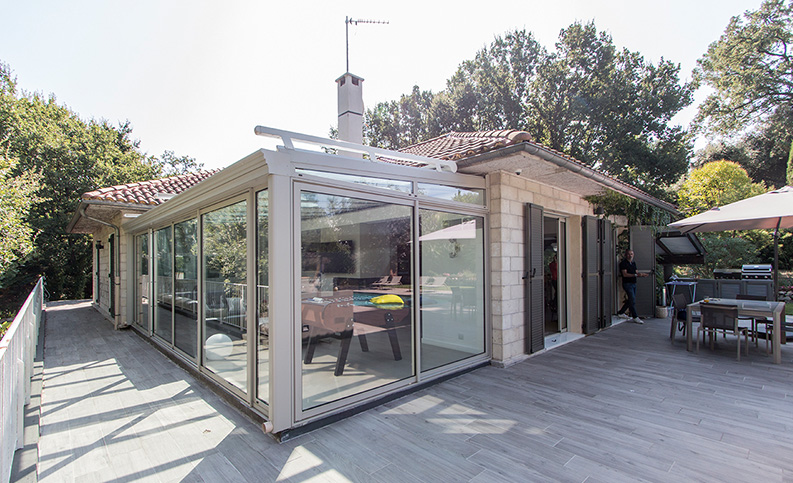 Véranda contemporaine droite - photo13