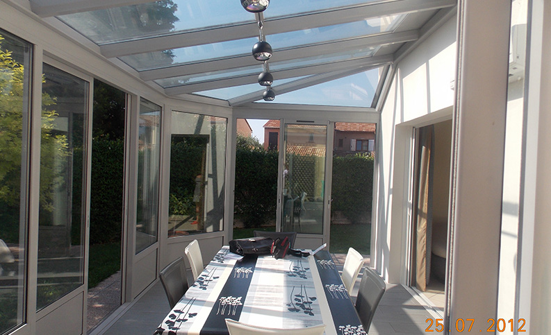 Véranda contemporaine pan cassé - photo1