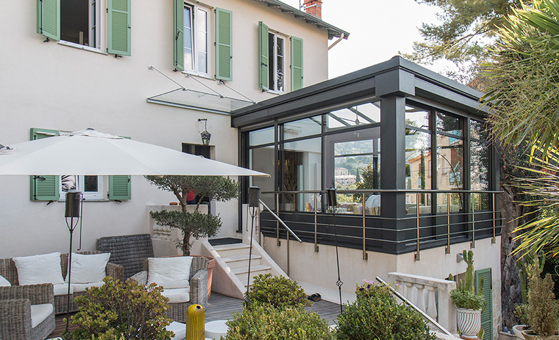 Véranda contemporaine pan coupé - photo10